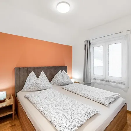 Lakeside 6 - Mit Balkon Daire *